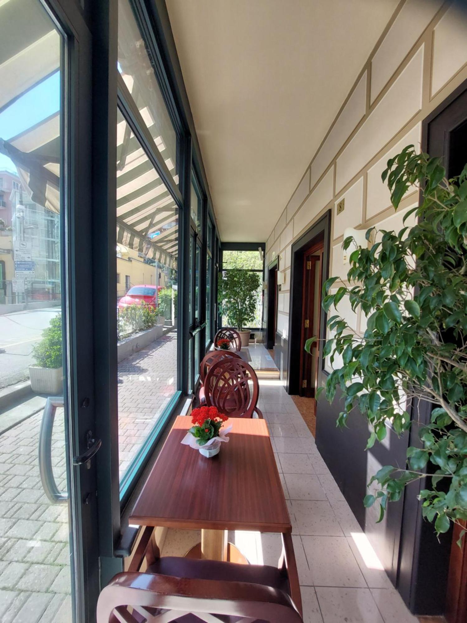Hotel Stella Rapallo Exteriör bild