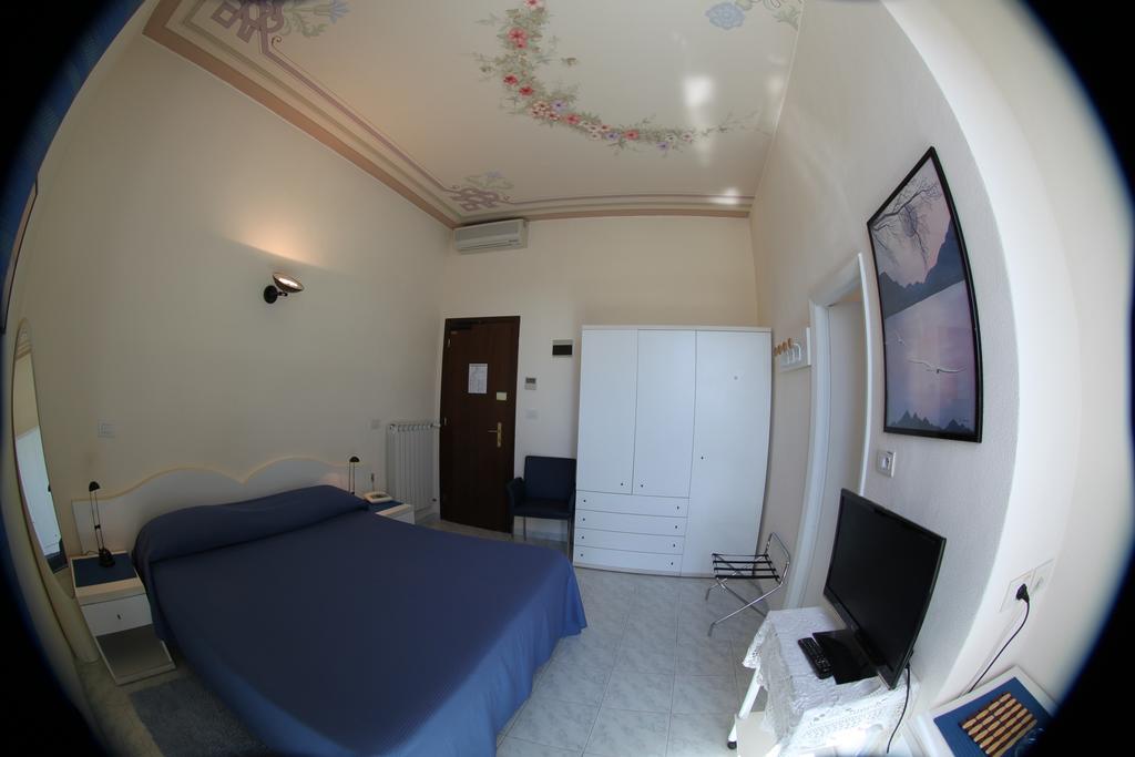 Hotel Stella Rapallo Exteriör bild