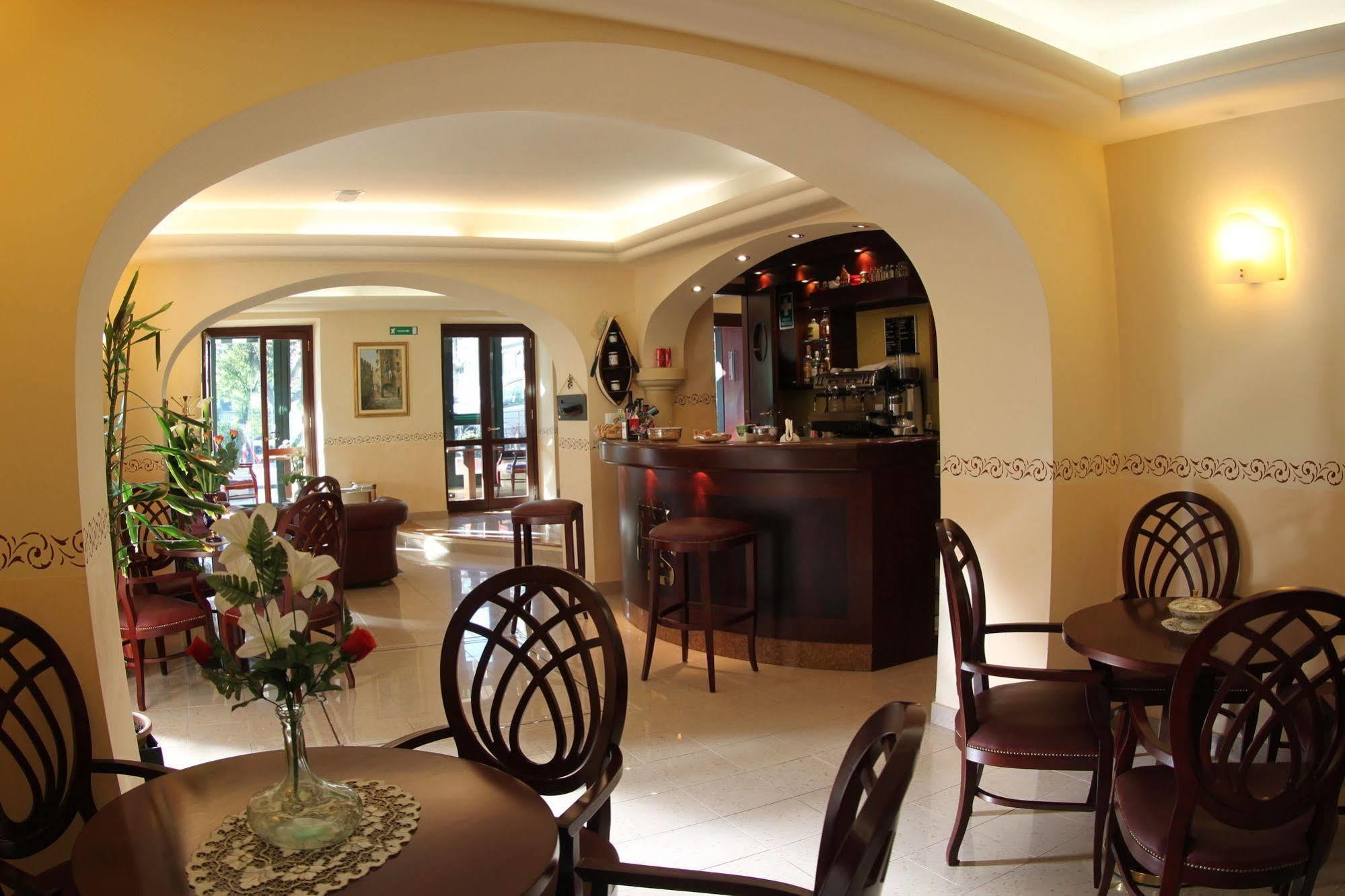 Hotel Stella Rapallo Exteriör bild