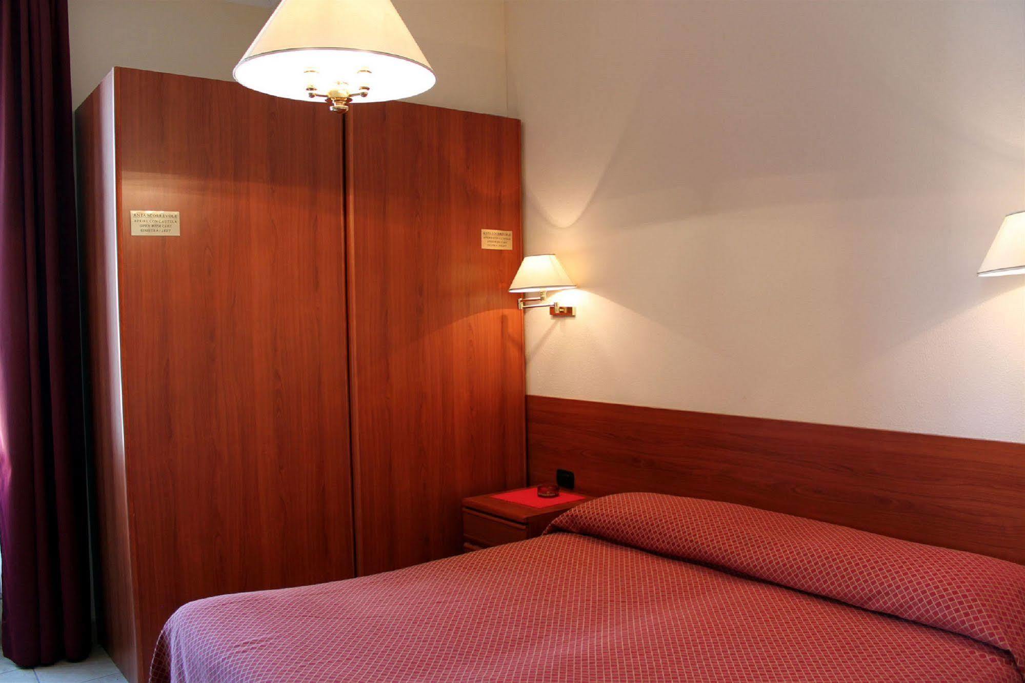 Hotel Stella Rapallo Exteriör bild