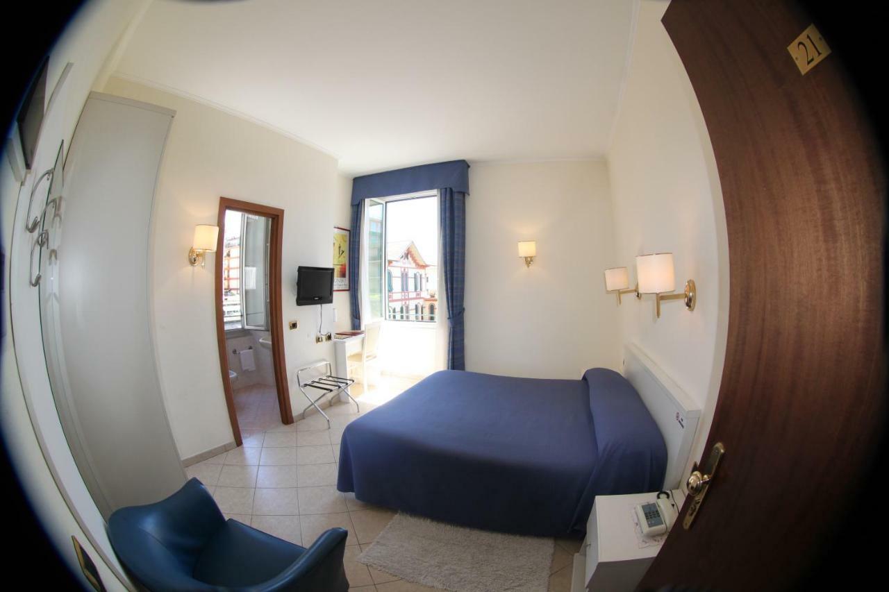 Hotel Stella Rapallo Exteriör bild